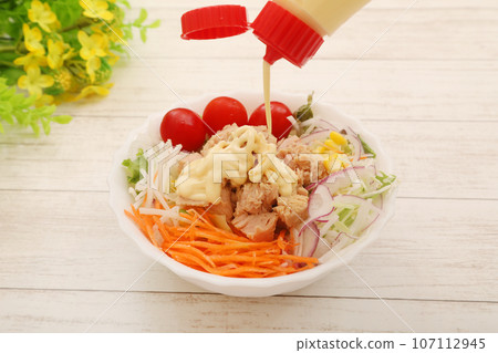 Tuna salad Tuna salad 107112945