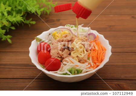 Tuna salad Tuna salad 107112949