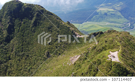 由布嶽山頂（西峰、東峰）、無人機攝影 107114407