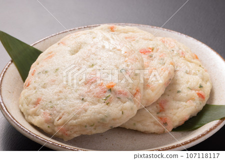 Fish meat with shrimp, fried kamaboko 107118117