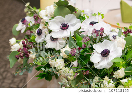 Beautiful fresh flowers that exude elegance, table decorations 107118165