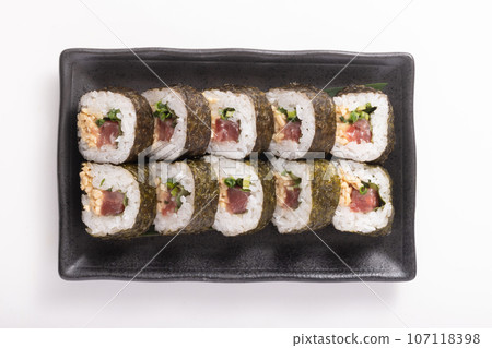 [Bigeye tuna] Tekka natto roll 107118398