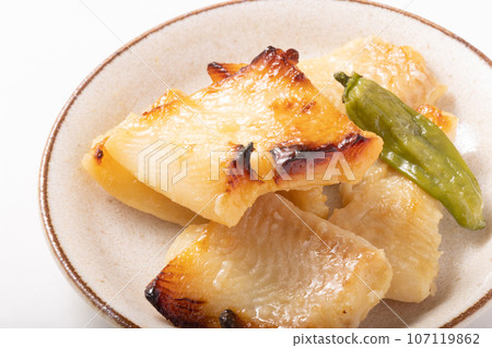 Grilled plaice marinated in miso Grilled plaice marinated in miso 107119862