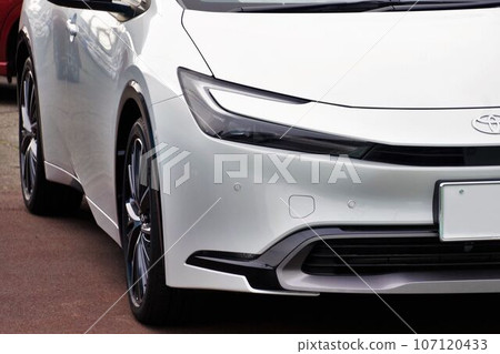 Car image Toyota 5th generation Prius front mask 107120433