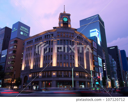 [Tokyo / July 2023] Cityscape Evening view of Ginza 4-chome intersection 107120712