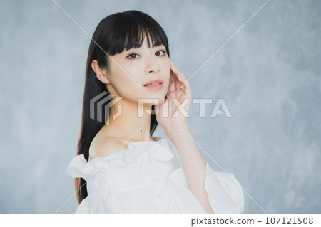 long hair woman long hair woman 107121508