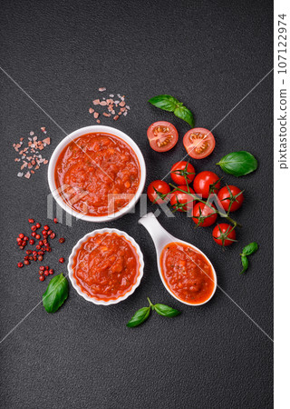 Delicious red Napoletana sauce with onions, salt, spices and herbs Delicious red Napoletana sauce with onions, salt, spices and herbs 107122974