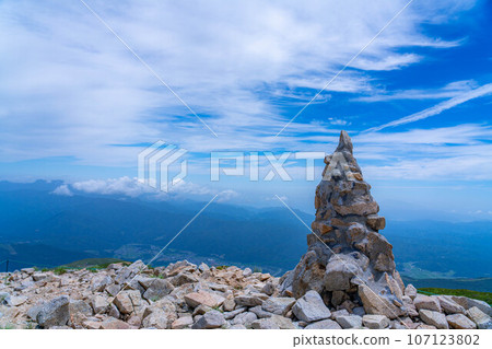 [山素材]唐松山的夏季登山風景[長野縣] 107123802