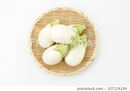 White eggplant White eggplant 107124284