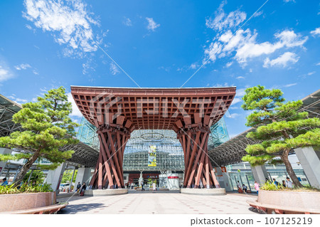 [Ishikawa Prefecture] Scenery of Kanazawa Station East Exit 107125219