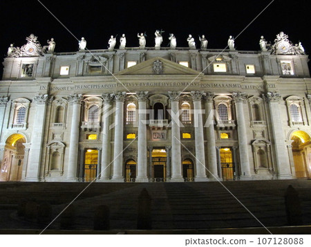Basilica di San Pietro in Vaticano Basilica di San Pietro in Vaticano 107128088