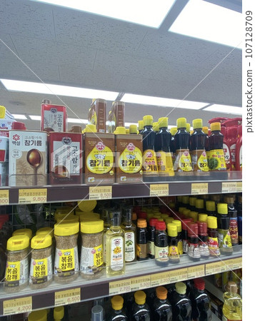 korean souvenirs korean souvenirs 107128709