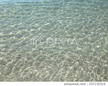 透明的大海 透明的大海 107130324