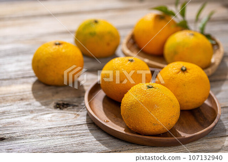 Sweet Spring Very sweet and delicious Tanzero Green Orange 107132940
