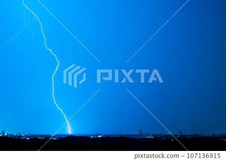 Lightning strike Lightning strike 107136915