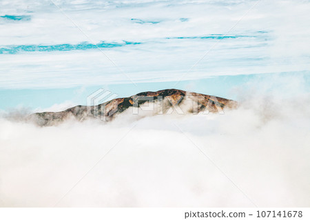 天空的山脈 天空的山脈 107141678