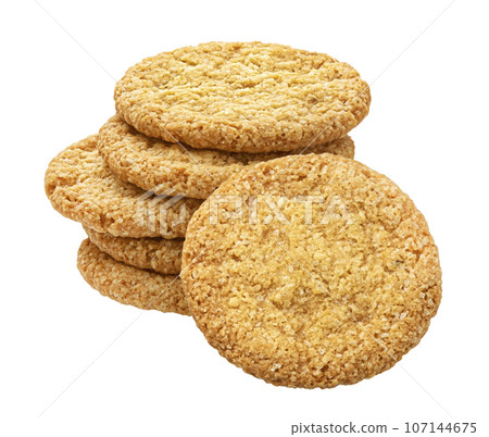 Oatmeal cookies isolated on white background, full depth of field 107144675