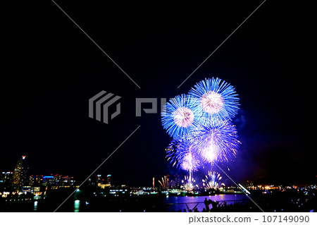 煙花橫濱/神奈川縣報紙菸花匯演2014年橫濱大學橋(山下公園)2014年8月5日 煙花橫濱/神奈川縣報紙菸花匯演2014年橫濱大學橋(山下公園)2014年8月5日 107149090