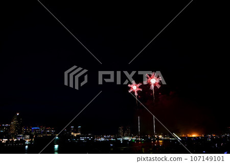 Fireworks Yokohama / Kanagawa Newspaper Firework Display 2014 Yokohama Daigaku Bridge (Yamashita Park) August 5, 2014 Fireworks Yokohama / Kanagawa Newspaper Firework Display 2014 Yokohama Daigaku Bridge (Yamashita Park) August 5, 2014 107149101