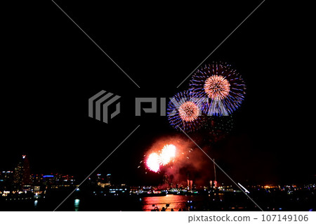 Fireworks Yokohama / Kanagawa Newspaper Firework Display 2014 Yokohama Daigaku Bridge (Yamashita Park) August 5, 2014 Fireworks Yokohama / Kanagawa Newspaper Firework Display 2014 Yokohama Daigaku Bridge (Yamashita Park) August 5, 2014 107149106