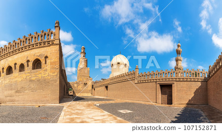 Inner courtyard of famous Ibn Tulun Mosque complex, Cairo, Egypt 107152871