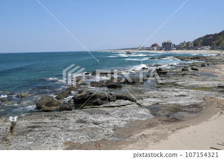 在Yunohama海岸的岩石風景 107154321