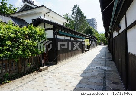 信州松本繩手通購物街的復古街景 107156402