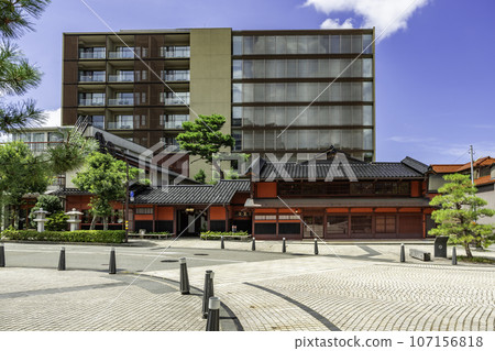 Yamashiro Onsen Hot Spring Town Kaga City, Ishikawa Prefecture 107156818