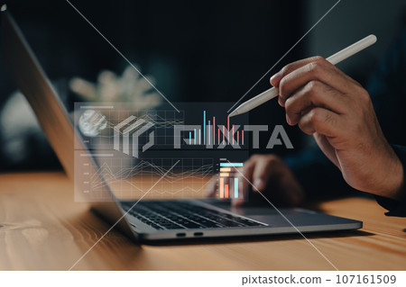 Analytic calculation software allows businesses to process and interpret large sets of data more efficiently. 107161509