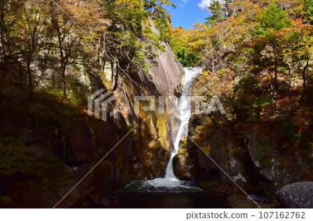 三岳昇仙峽的秋景與紅葉 三岳昇仙峽的秋景與紅葉 107162762