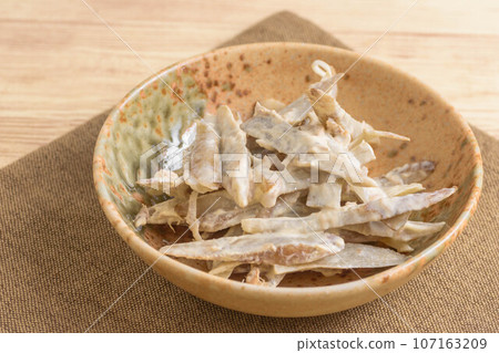 Burdock salad Burdock salad 107163209