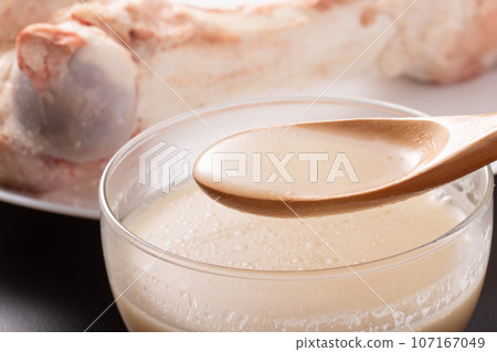 Tonkotsu ramen soup Tonkotsu ramen soup 107167049