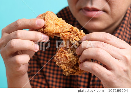 Man Eating Food Man Eating Food 107169904