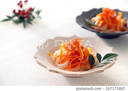 紅白生須與乾柿子 紅白生須與乾柿子 乾柿子生須 紅白生須與乾柿子 紅白生須與乾柿子 乾柿子生須 107173807