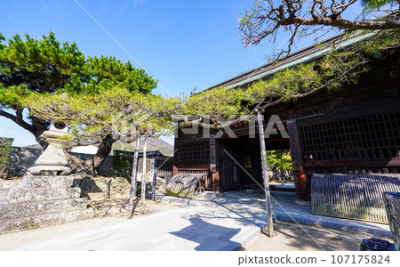 四國聖地第80號贊岐國分寺二王門（香川縣高松市） 107175824