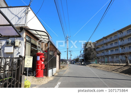 帶有圓形郵箱的茨城龍崎風景（舊大德商店） 107175864
