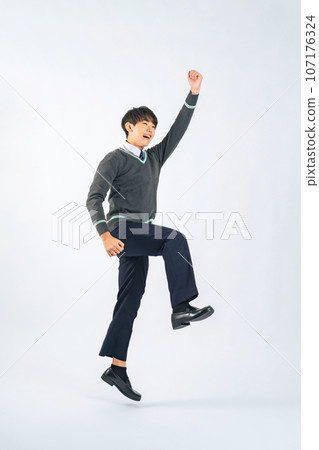 男學生跳躍(也可提供剪紙PNG!請參閱作者連結) 男學生跳躍(也可提供剪紙PNG!請參閱作者連結) 107176324