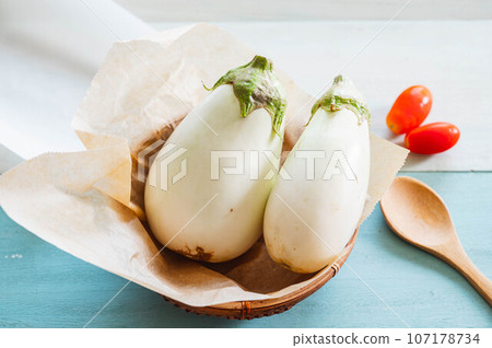 Autumn vegetables white eggplant Autumn vegetables white eggplant 107178734
