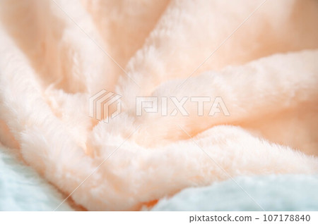 柔和的彩色毛皮布料 柔和的彩色毛皮布料 107178840