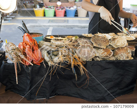 Seafood selling on street market in Phuket, Thailand 107179009