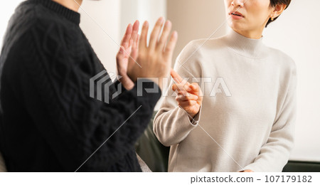 女人責備丈夫 107179182