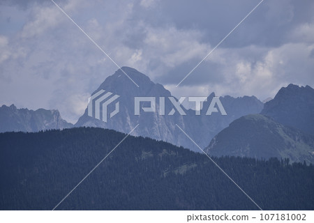 The big mountain 107181002