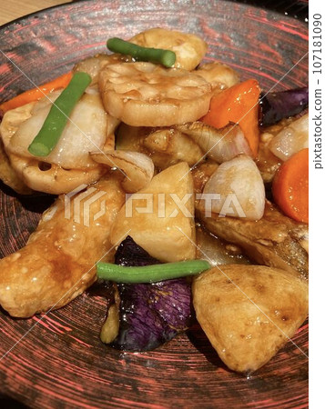 "Salmon cod and vegetable black vinegar sauce set meal" for lunch "Salmon cod and vegetable black vinegar sauce set meal" for lunch 107181090