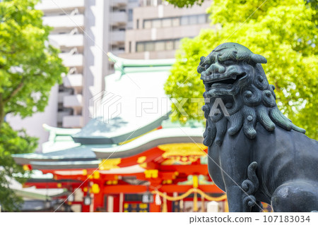 Goryo Shrine Main shrine and bronze guardian dog (Awaji-cho, Chuo-ku, Osaka) 107183034