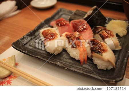 Yamanashi Koshu sushi eaten with sweet sauce 107183514