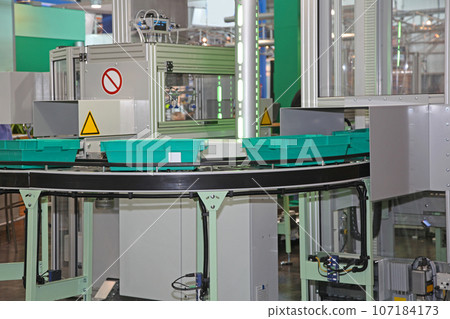 Factory Conveyor Transport Factory Conveyor Transport 107184173