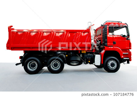 Red truck 107184776
