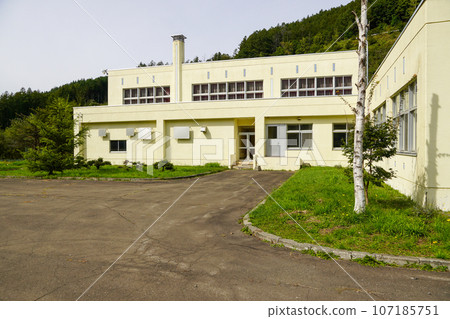 Kamifurano Town Kiyotomi Elementary School (closed) 107185751