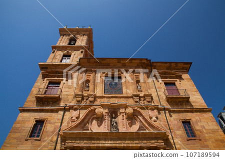 Church of San Isidoro and City Hall, Constitution Square, Oviedo, Asturias, Spain Church of San Isidoro and City Hall, Constitution Square, Oviedo, Asturias, Spain 107189594
