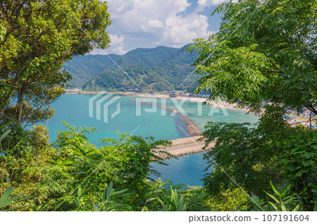 Enjoy your summer vacation with a midsummer trip to Kinosaki Onsen 107191604